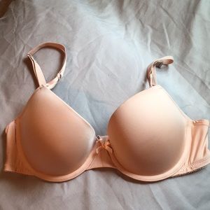 Victoria’s Secret dream angels uplift demi bra